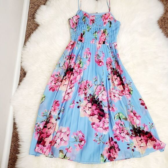 Blue Sky Pleated Floral Pattern Midi Summer Dress SALE - Picture 9 of 11